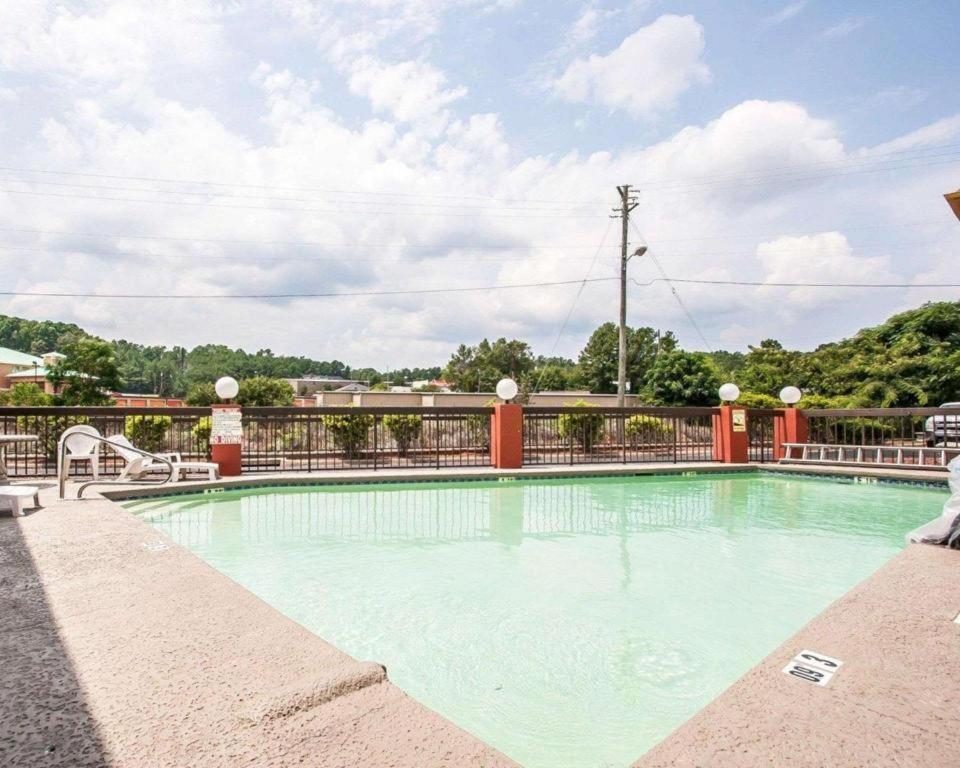 Econo Lodge Inn & Suites I-20, Exit 73 Tuscaloosa Ngoại thất bức ảnh